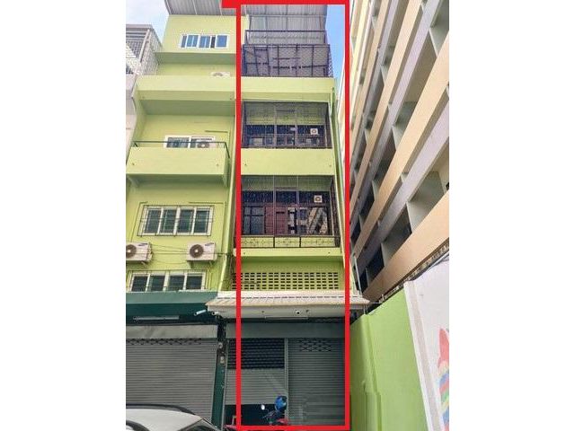 ให้เช่าตึกแถว5.5ชั้น สะพานควาย อารีย์ประดิพัทธ์ ห้องมุม