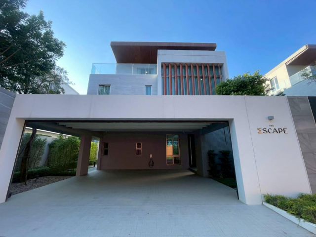 ที่สุดแห่งรสนิยมการอยู่อาศัยเหนือระดับ บ้านเดี่ยว 3 ชั้น ระดับ Ultra Luxury