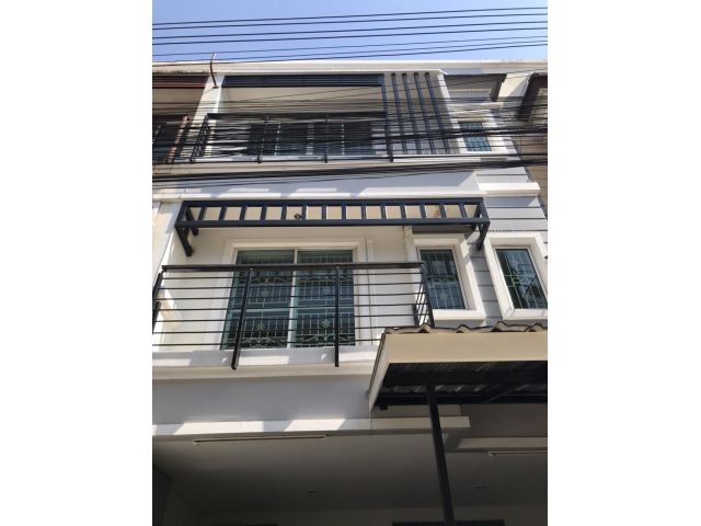 ขายบ้านทาวน์โฮมพระราม 5