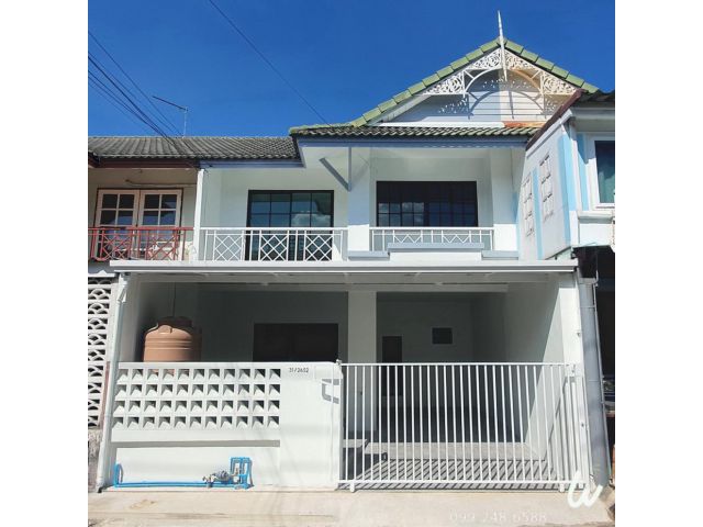 ขายทาวน์เฮ้าส์ หมู่บ้านพฤกษา 12 คลองสาม คลองหลวง 18 ตรว. รีโนเวทใหม่