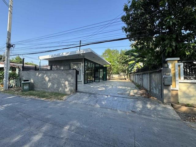 P1753 ขายที่ดินพร้อมสิ่งปลูกสร้าง 100 ตารางวา โยธินพัฒนา 1