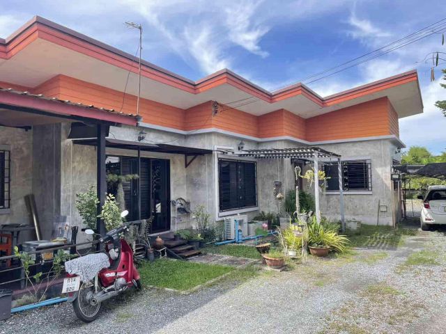 ขายถูกมาก!! บ้านเดี่ยวชั้นเดียว ติดถนน ทำเลดี ต.สันป่าเปา อ.สันทราย จ.เชียงใหม่ ใกล้เซ็นทรัลเชียงใหม่ 15 นาที