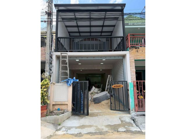 หมู่บ้านเปี่ยมสุข