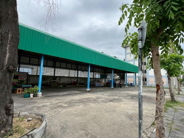 เช่าที่ดินพร้อมสิ่งปลูกสร้าง เพื่อประกอบกิจการตลาด ในโครงการบ้านเอื้ออาทรปทุมธานี (ลาดหลุมแก้ว 3)