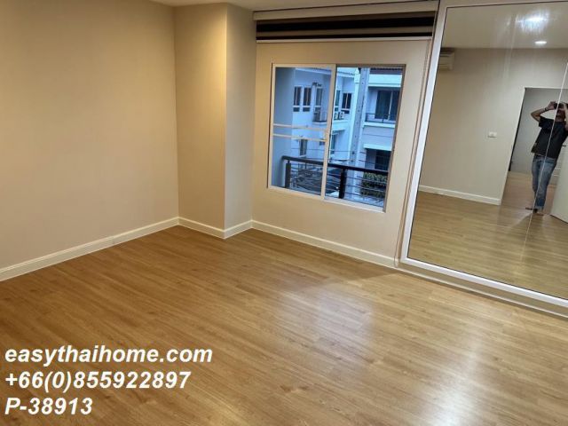 P-38913 ให้เช่า ทาวน์โฮม บ้านกลางเมือง พระราม 3 - ราษฎร์บูรณะ พร้อมอยู่ Rat Burana, Bangkok พร้อมอยู่ ราคาถูก Line Id @e