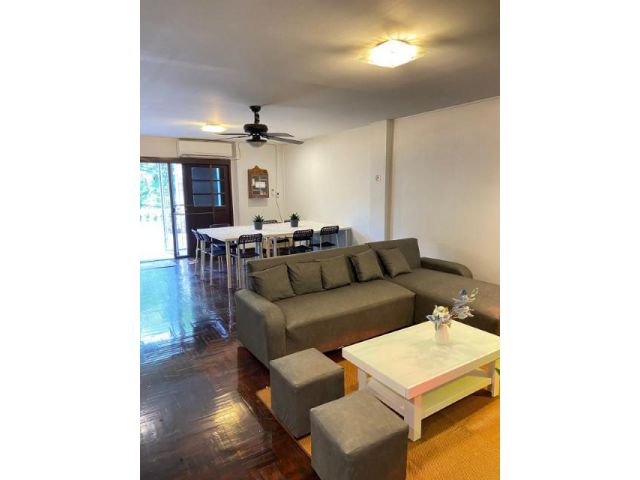 บ้านเช่าหลังใหญ่เอกมัยใกล้BTS500ม.มี6นอน6น้ำเฟอร์ครบพร้อมอยู่เช่า