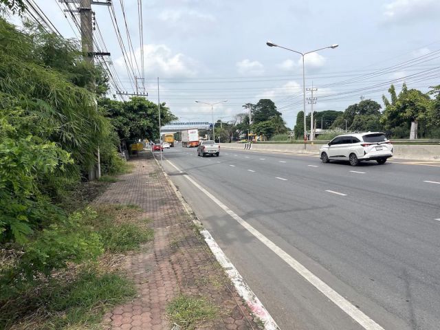 ขายไร่ละ 7,500,000 บาท ที่ดินติดถนนรังสิต นครนายก คลอง 7 ธัญบุรี