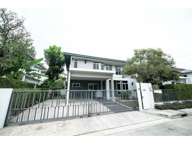 ขายบ้านเดี่ยวหรู 2 ชั้น  76 ตร.วา โครงการมัณฑนา บางนา วงแหวน ตรงข้ามเมกาบางนา บ้านสภาพใหม่ ตกแต่งทั้งหลัง