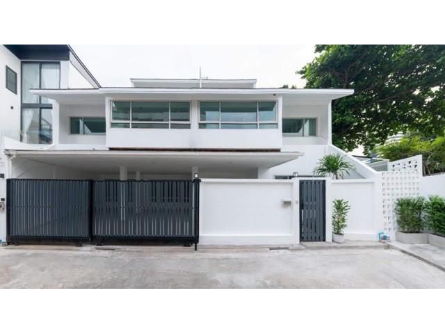 ขายบ้านเดี่ยว 3 ชั้น 48 ตร.วา ซอยสุขุมวิท 15 ใกล้โรงเรียนนานาชาติ NIST แค่ 50เมตร เหมาะทั้งอยู่อาศัยและลงทุน