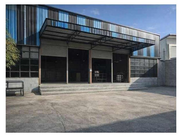 F245 ให้เช่าโกดัง คลังสินค้า พร้อมออฟฟิศ ย่านศรีราชา 200 ตรม. ถนนอัสสัมชัญ-หนองยายบู่ ศรีราชา ชลบุรี  ใกล้ถนนมอเตอร์เวย์