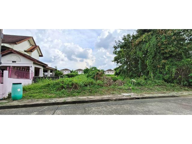 ที่ดินลาดกระบัง หมู่บ้านศุภาลัยเลค2 ที่ดินถนนคุ้มเกล้า  ถมแล้ว ใกล้ถนนตัดใหม่เชื่อมต่อกับถนนศรีนครินทร์ ร่มเกล้า รามคำแห