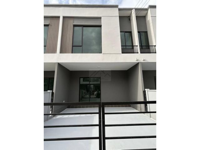 ให้เช่าทาวน์โฮม 2 ชั้น 3 นอน Pleno สุขุมวิท-บางนา3 (บ้านใหม่) ใกล