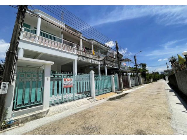 ขายทาวน์เฮ้าส์ ซอยชัยพฤกษ์ 19 ถนนชัยพฤกษ์ แขวงตลิ่งชัน เขตตลิ่งชัน กรุงเทพมหานคร