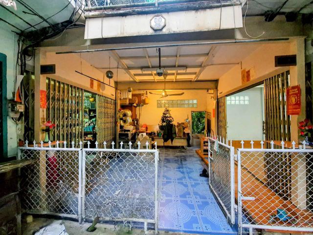 ขายอาคารพาณิชย์ ซ.สาทร 11 ใกล้ BTS เซนต์หลุยส์