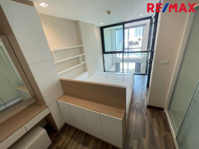 คอนโดใกล้ BTS บางนา อุดมสุข Full Furnished Duplex Condo in Bangna Beyond Sukhumvit เดินทางสะดวก ใกล้ BTS และทางด่วน