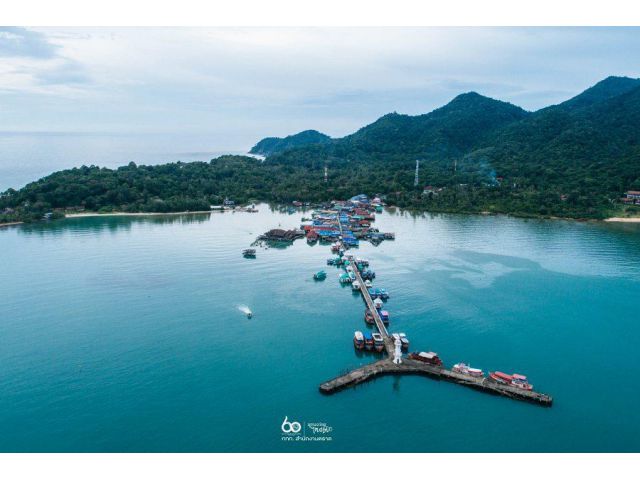 ขายที่ดิน 10 ไร่ ติดท่าเรือบางเบ้า ติดชายทะเล อ.เกาะช้าง จ.ตราด