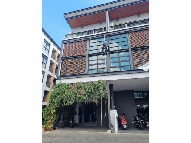 ให้เช่าโฮมออฟิศ 5 ชั้น สไตล์ลอฟท์ ลาดพร้าว ใกล้รถไฟฟ้าลาดพร้าว 83