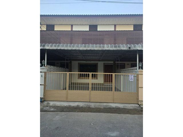 ขายทาวน์เฮ้าส์  รีโนเวทใหม่