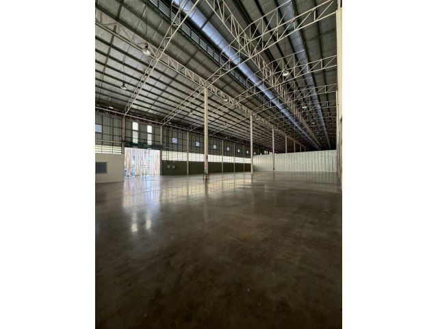 1,200 ตารางเมตร  ถนนประชาชื่น แขวงวงค์สว่าง