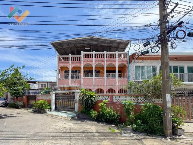 บ้านเดี่ยว ซอย ลาดพร้าว 51 ใกล้รถไฟฟ้า สถานี โชคชัย 4