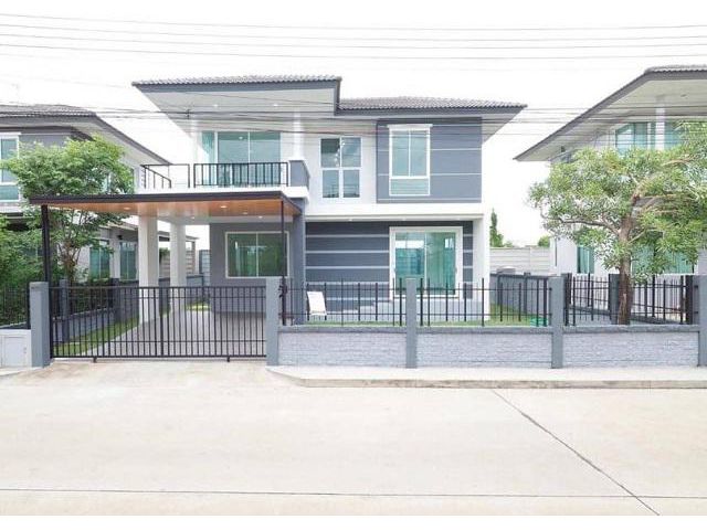 บ้าน 2 ชั้นหลังมุม 4 นอน ถ.เลียบคลอง3 เพียวเพลส รังสิต