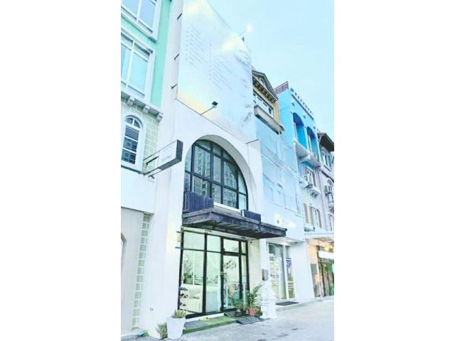 ให้เช่าอาคารพาณชิย์ 5ชั้น 520 ไบเทค บางนา 2.4 กม.BTSอุดมสุข 800ม.