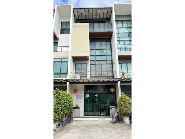 ให้เช่าโฮมออฟฟิศ 4ชั้น ซอยนวมินทร์ 36 ใกล้ Tesco Lotus บางกะปิ