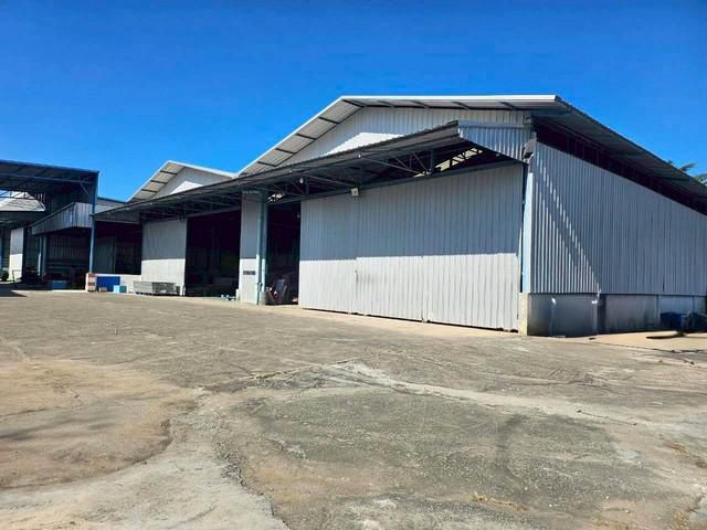 ขายโรงงานบ้านบึง  เนื้อที่ดิน  6-0-87  ไร่