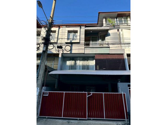 ให้เช่าโฮมออฟฟิศ 4 ชั้น 300 ตรม. ลาดพร้าว 80 รีโนเวทใหม่ ใกล้เลีย