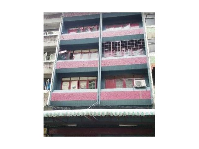 ตึกแถว 2 คูหา อยู่ติดแฟลตเคหะคลองจั่น ซอยเสรีไทย 3  แขวงคลองจั่น  เขตบางกะปิ  กรุงเทพมหานคร