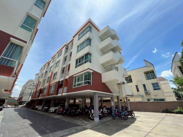 ขายโมเดิร์นคอนโด อาคาร D ชั้น 2 ซอยกำนันแม้น 3 ถนนเอกชัย