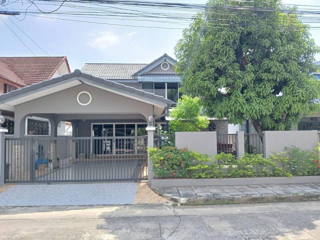 ให้เช่าบ้านเดี่ยว 2 ชั้น หมู่บ้านสัมมากร ซอยรามคำแหง110