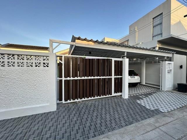 ให้เช่า บ้านชั้นเดียว 3ห้องนอน หมู่บ้านสัมมากร รามคำแหง112