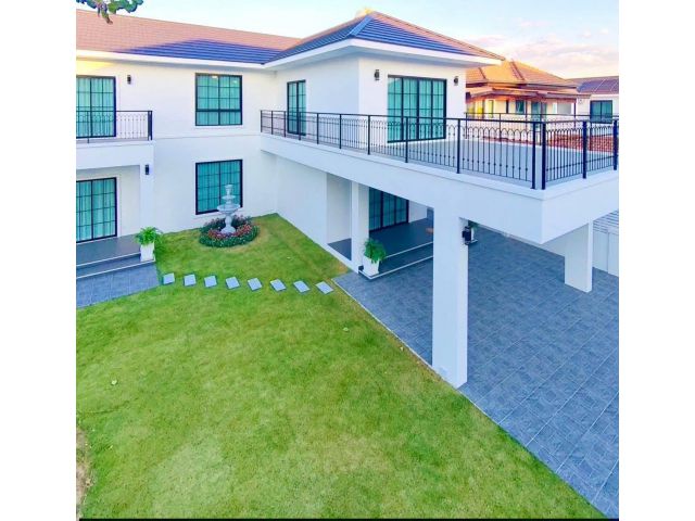 ขายบ้านเดี่ยวสร้างใหม่ซอยสยามคันทรีคลับตกแต่งพร้อมเข้าอยู่ บิ้วอินเฟอร์ครบเครื่องใช้ไฟฟ้าครบ ️เมืองพัทยา