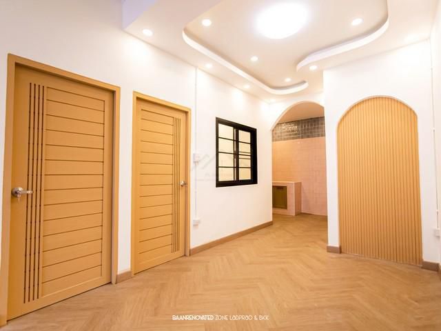 P1774 ขายทาวน์เฮ้าส์ 1.5 ชั้น หมู่บ้านทอรุ้ง นวมินทร์ 111