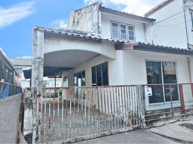 บ้านแฝด 2.79 ล้านบาท มบ.ลานทอง ปากเกร็ด-ติวานนท์ทำเลโคตรสะดวก ติดถนนติวานนท์ ใกล้ Central แจ้งวัฒนะ และ BTS สถานีปากเกร็ด