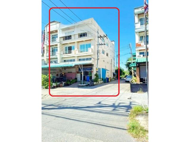 ตีทะลุกัน 42 ตรม.เดอะศาลายา เลเชอร์ ปาร์ค 750 ม.อาคาร 4 ชั้น 2 คู