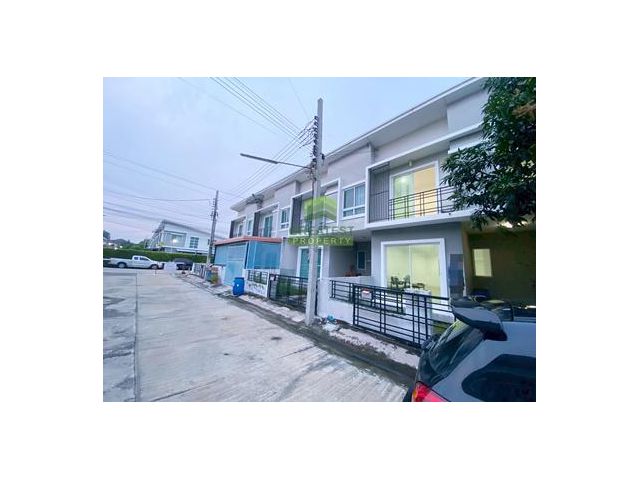 ขายทาวน์โฮม 2 ชั้น หมู่บ้านนิรันดร์วิลล์ 55 ศรีนครินทร์ เนื้อที่ 25.90 ตร.ว แปลงริม ทำเลดี