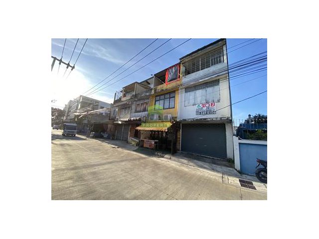 ขายตึกสุขุมวิท 64 พงษ์เวชอนุสรณ์ 2 พระโขนง เนื้อที่ 16 ตร.ว แปลงริม ทำเลดี ใกล้ BTS ปุณณวิถี