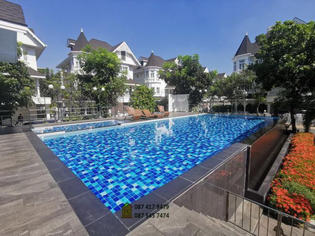 ขายด่วนบ้าน 3 ชั้น 63.5 ตรว. พร้อมเฟอร์ฯ ม.แฟนตาเซียวิลล่า ใกล้เซ็นทรัลบางนา บ้านสวยสไตล์วินเทจ-วิคตอเรียน