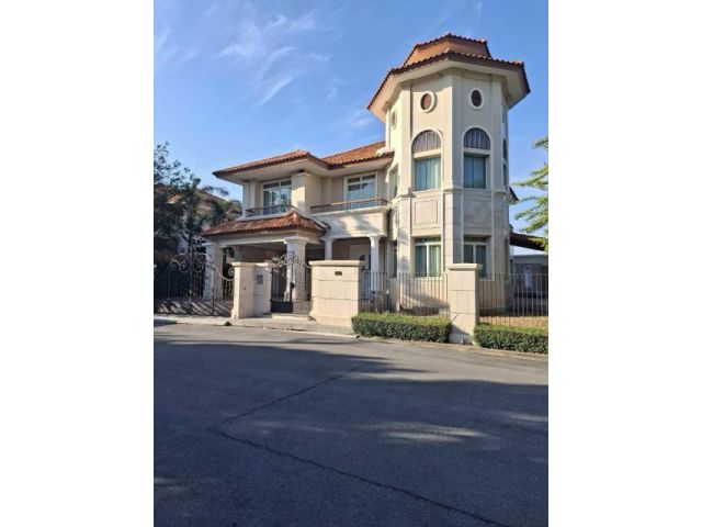 ให้เช่าบ้านเดี่ยวหรู 2ชั้น  โครงการ Greenery Ville รามคำแหง112 เฟอร์นิเจอร์ครบ  ใกล้สิ่งอำนวยความสะดวก