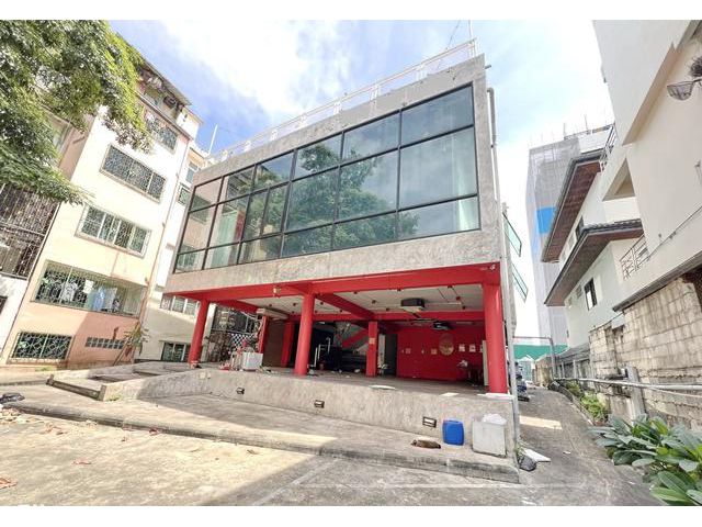 ร้านอาหาร 2.5ชั้น มีดาดฟ้า 220ตรม.ห้วยขวาง 4 นอน MRTสุทธิสาร 750ม