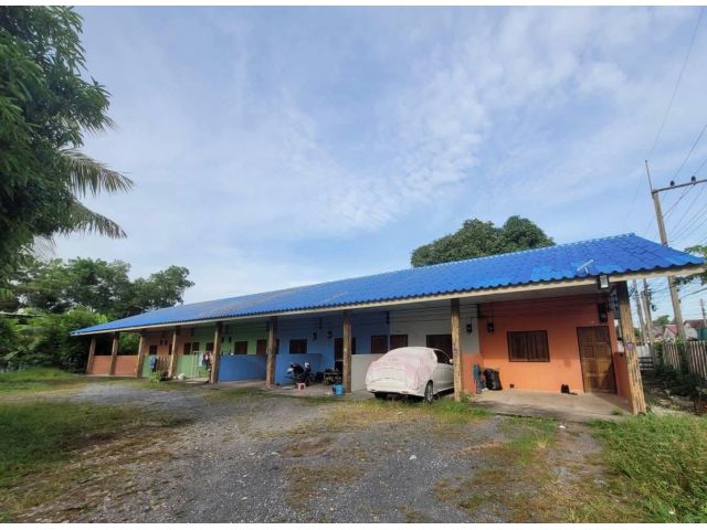 ขายกิจการห้องเช่า 8 ห้อง พร้อมบ้านเดี่ยว 1 หลัง  เนื้อที่ 312 ตรต.เจริญธรรม อ.วิหารแดง จ.สระบุรี สนใจติดต่อ 081-466-6379