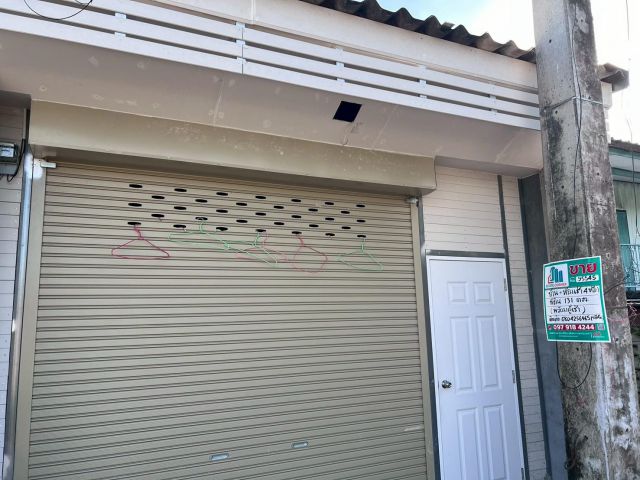 ขายบ้านเดี่ยวชั้นเดียว พร้อมห้องเช่า 3 ห้อง ติดถนนใหญ่ สามชุก สุพรรณบุรี