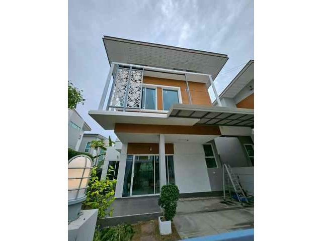 ขายบ้านแฝด หลังใหญ่ เลอนีโอไพร์ม แพรกษา-เทพารักษ์ 40.1 ตรว. 147 ต