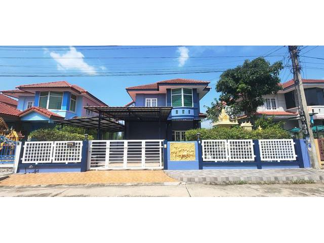 หมู่บ้านวรารักษ์ โรจนะ ถ.โรจนะ-วังน้อย ต.ลำตาเสา อ.วังน้อย อยุธยา