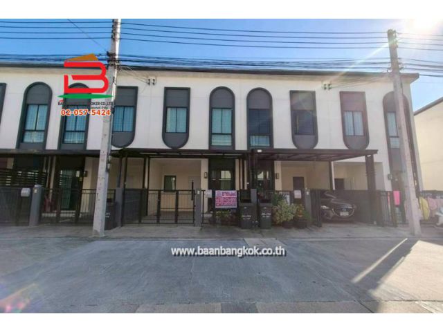 ทาวน์โฮม หมู่บ้าน M Life (เอ็มไลฟ์) ลำลูกกา-คลอง 4 เนื้อที่ 18.7 ตรว. ใกล้ตลาดเอ.ซี ลำลูกกา คลอง 4 ลำลูกกา ปทุมธานี