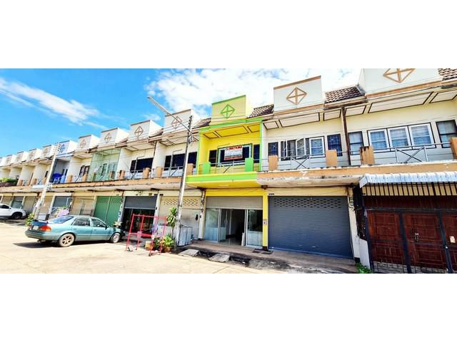 หมู่บ้านแม็กซ์แลนด์ ถนน2109 ใกล้แยกเขื่อนอุบลรัตน์ อ.น้ำพอง จ.ขอน