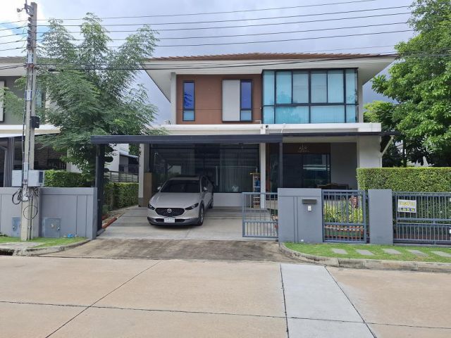 ขายบ้านเดี่ยวหรู หมู่บ้านเศรษฐสิริ จรัญ-ปิ่นเกล้า บ้าน 2 ชั้น ใกล้ รพ.ศิริราช MRT บางขุนนท์  เขตบางกอกน้อย  กทม.