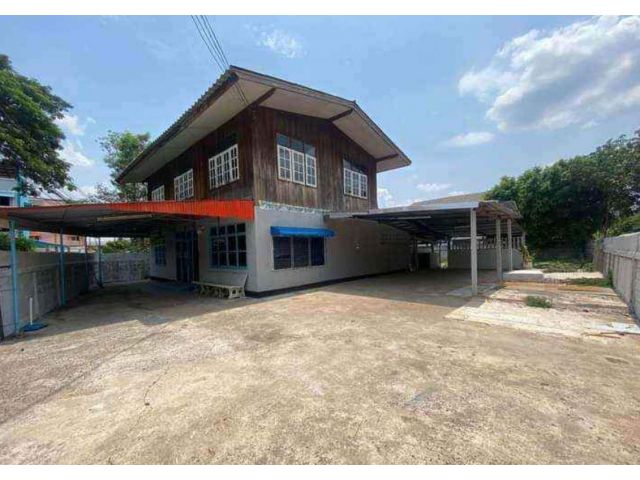 ที่ดินพร้อมบ้านแปลงสวย129ตรว.ซอยสมเด็จ 9 ติดถนน2ด้าน